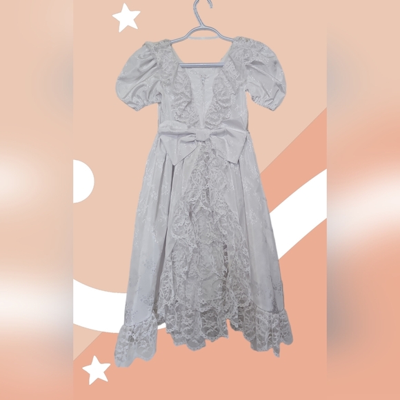 Girl's First Communion or Flower Girl White Dress - Veil included - Picture 6 of 10